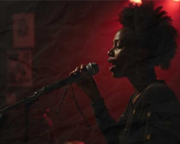 Private Vocal Coaching That Puts You Center Stage